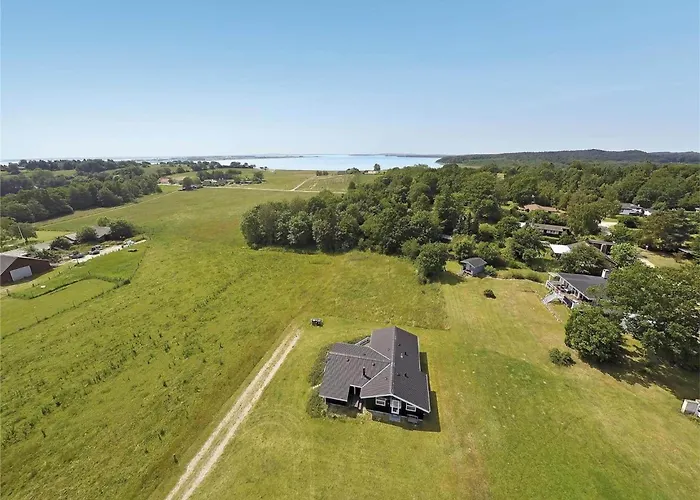 بيت للعطل 30727-odder-alrovej-203-a