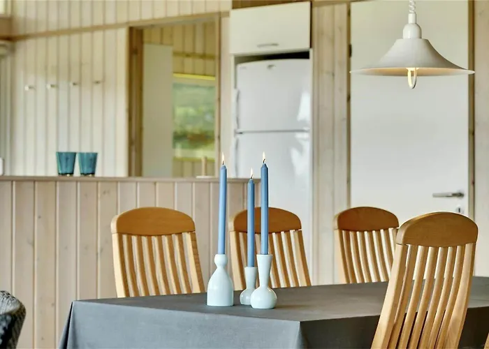 30727-odder-alrovej-203-a * Odder