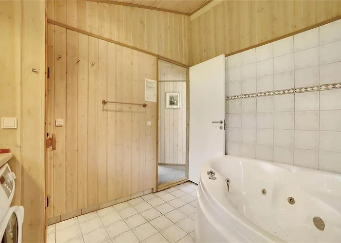 30727-odder-alrovej-203-a