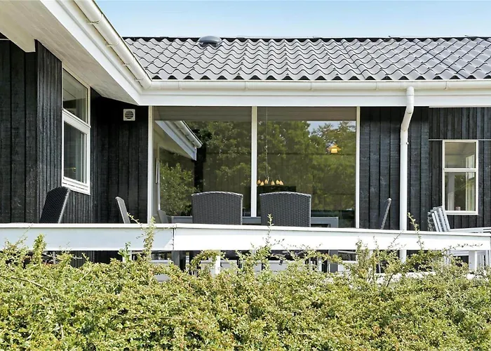 بيت للعطل 30727-odder-alrovej-203-a