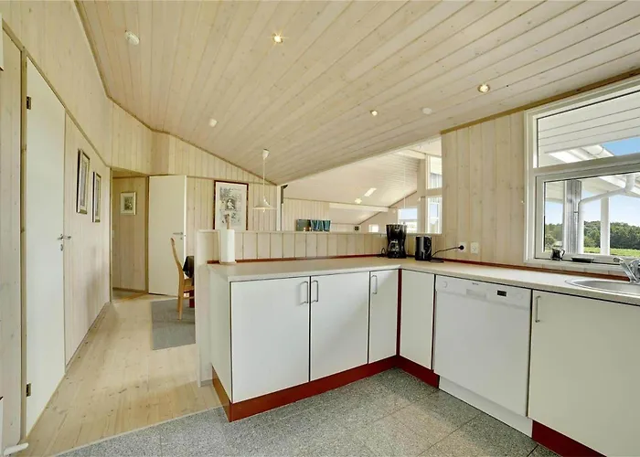 30727-odder-alrovej-203-a Holiday home *